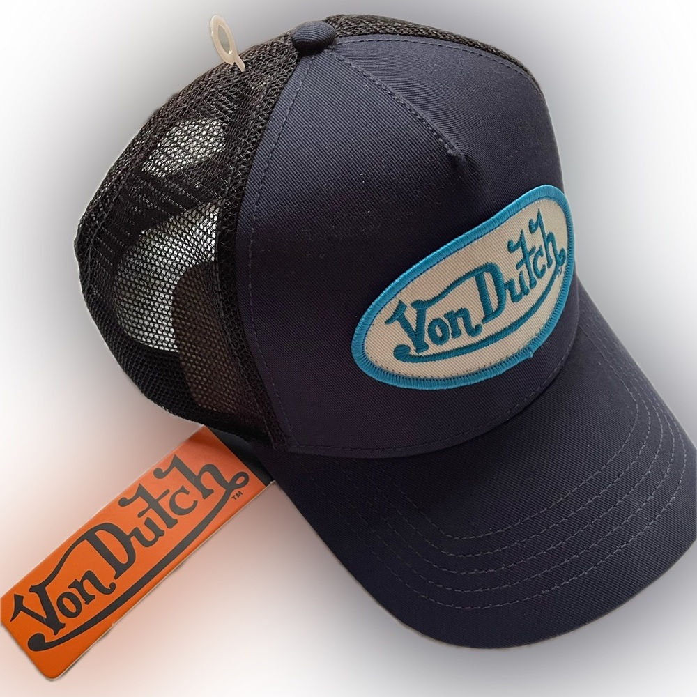 BRAND NEW Von Dutch hat